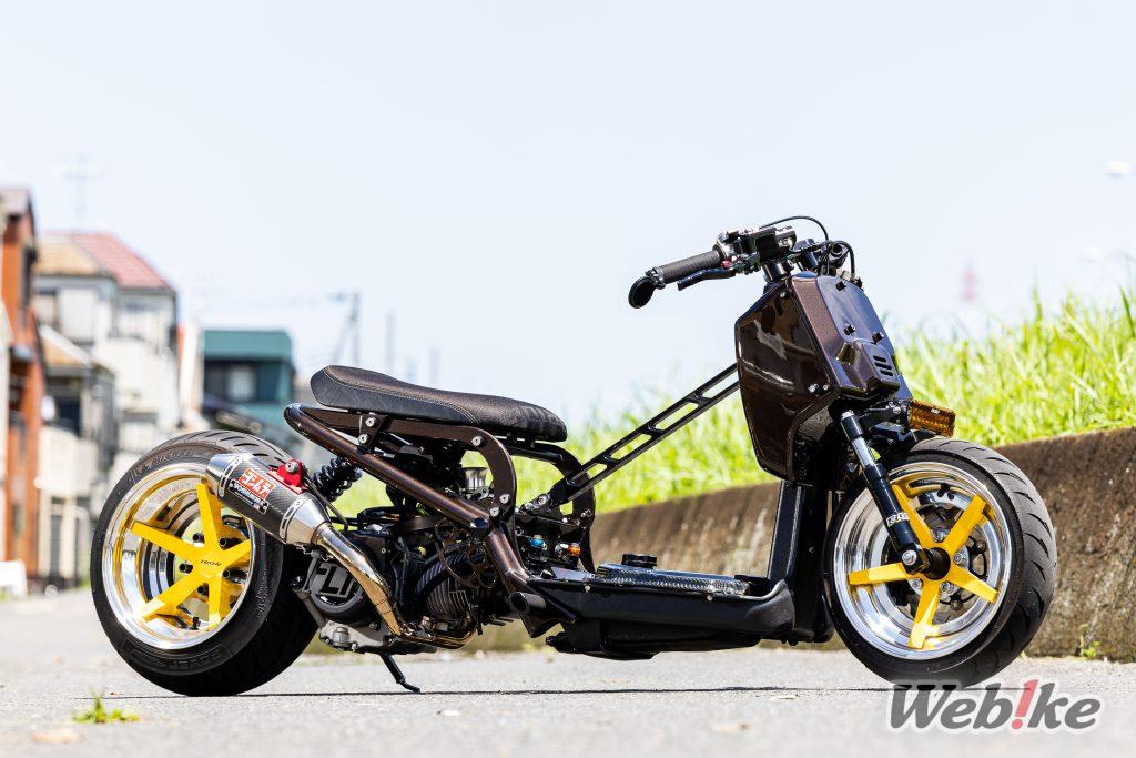 El lujo invisible de los nudillos: Honda ZOOMER Custom por SCR_WORKS