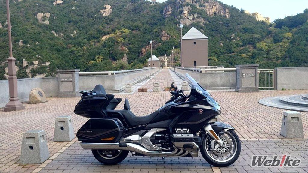 Fusión de confort y tecnología: HONDA GOLDWING Custom
