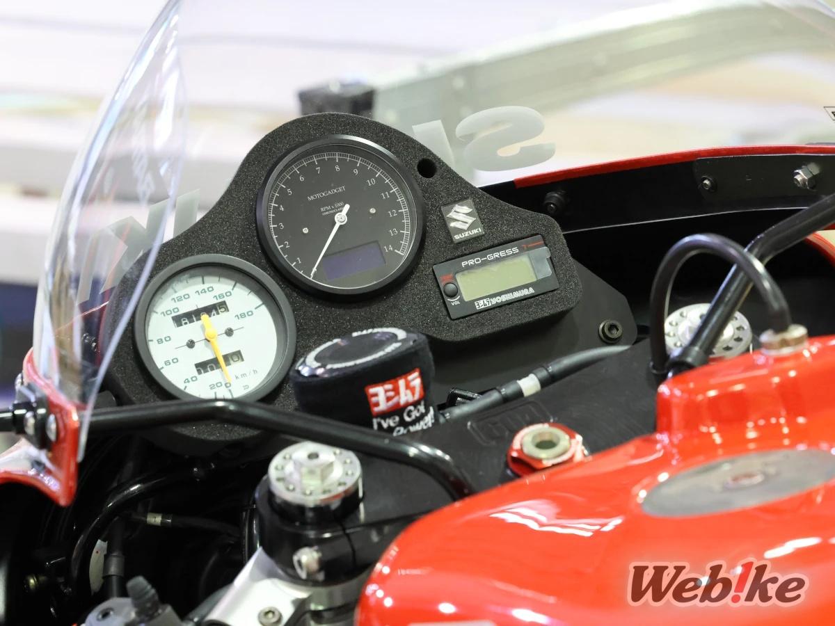 YOSHIMURA PRO-GRESS1 Temp Meter on the GSX-R750 #604 complete machine
